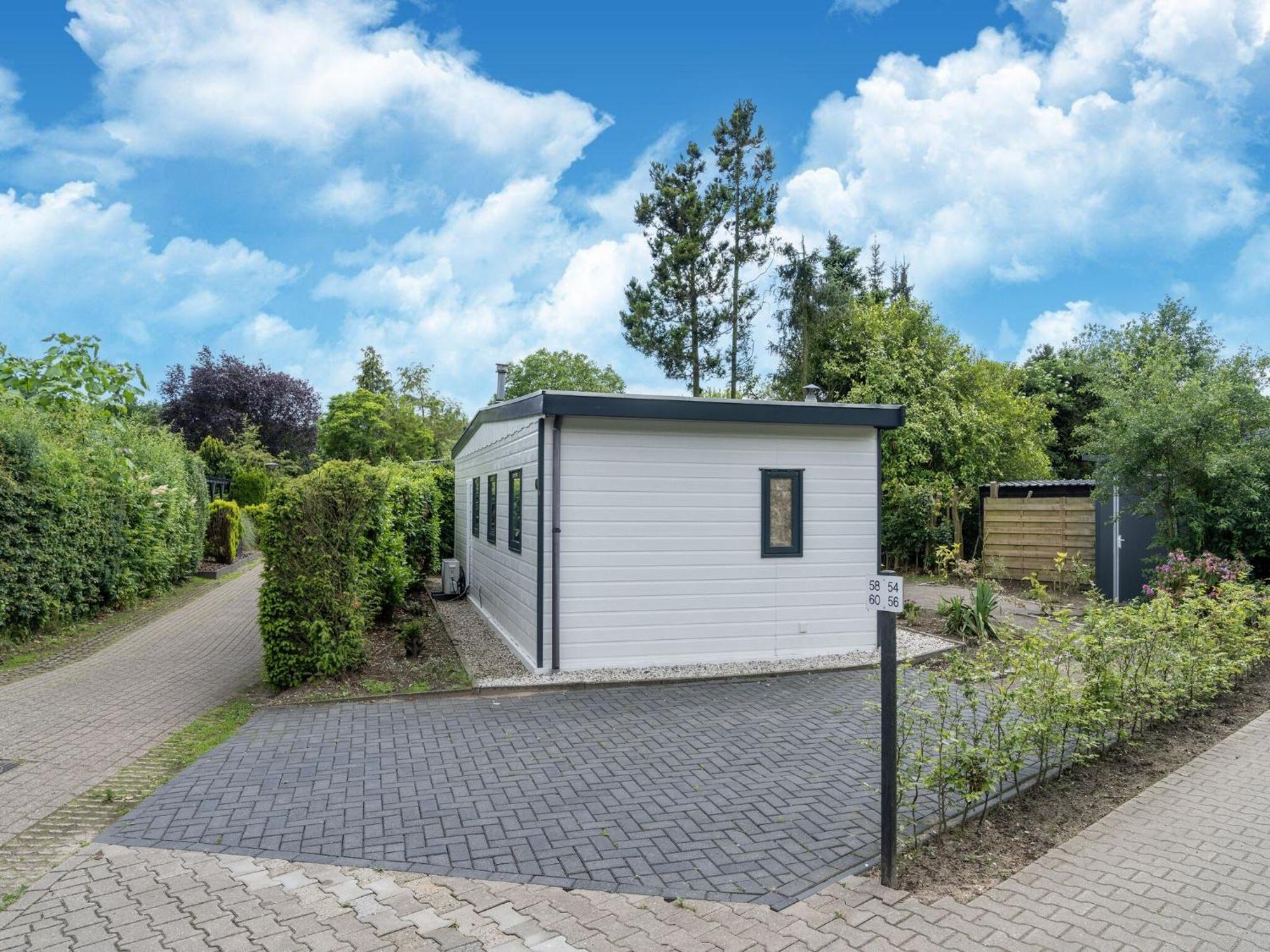 Cozy Chalet In Stegeren With A Terrace Eksteriør bilde