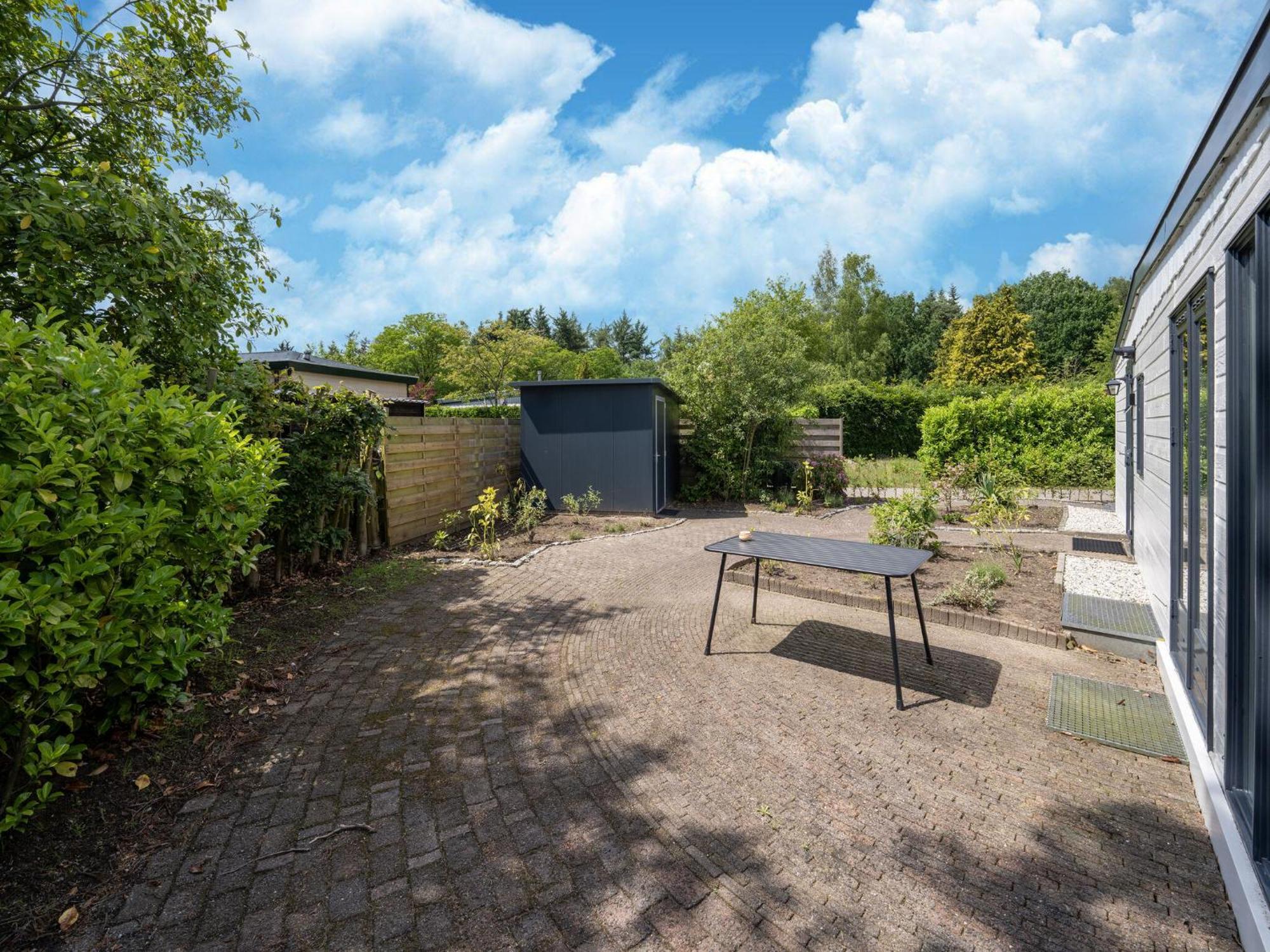Cozy Chalet In Stegeren With A Terrace Eksteriør bilde